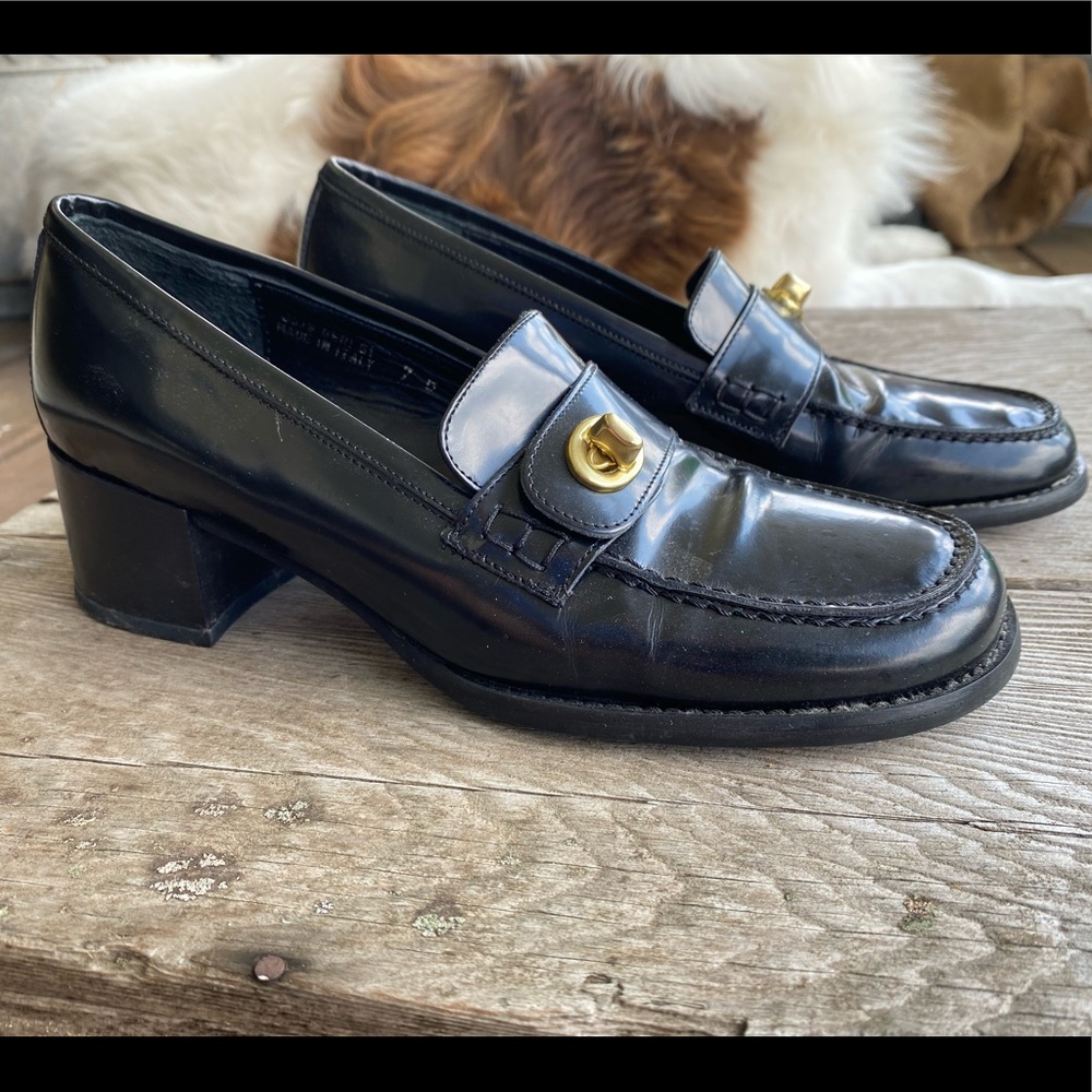 Coach Black Flats Sleek and Timeless Design